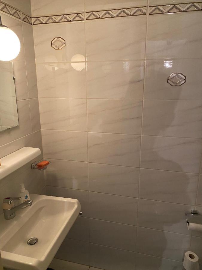 Genève, plein centre,belle vue Lac, splendide et grand appartement Extérieur photo