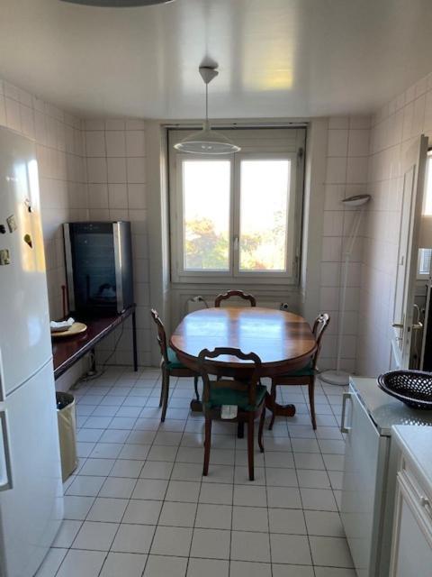 Genève, plein centre,belle vue Lac, splendide et grand appartement Extérieur photo